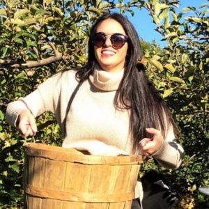 Meet your Posher, Danielle